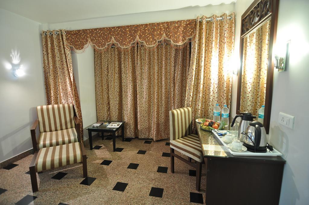 Hotel Venkatesh International Raipur  Luaran gambar